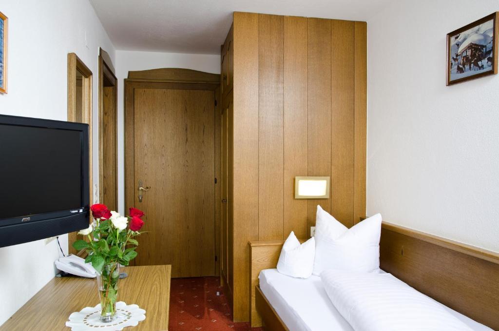 Berghotel Rasis Galtuer Room photo
